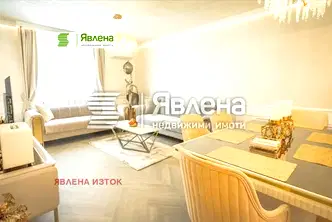 3-стаен апартамент в Център с паркомясто и асансьор