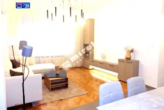 Тристаен апартамент в София, Център