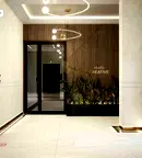 Тристаен апартамент с две тераси в Център, София