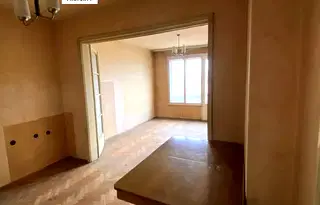 Тристаен апартамент с паркинг в Център, бул. Христо Ботев