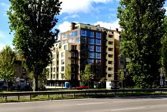 Тристайен апартамент с тераса в Център, София
