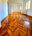 Тристаен апартамент в Център с паркомясто и тераса