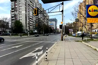 Просторен 3-стаен апартамент в Център, София с тераса