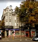 Тристаен апартамент с две тераси в центъра на София
