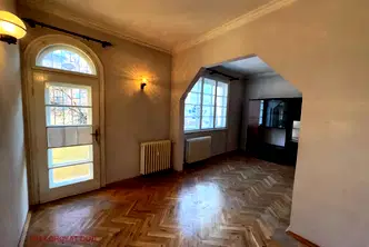4-стаен апартамент в Център, бул. Македония с гледка към парк