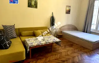 1-стаен апартамент в Център, София с двор и асансьор