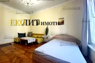 Едностаен апартамент в Център с камина и климатик