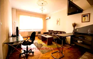 2-стаен апартамент в Център, София с тераса