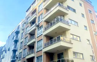 2-стаен апартамент с голяма тераса в Център, София