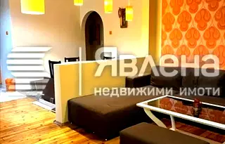 Двустаен апартамент в Център, София с остъклена тераса