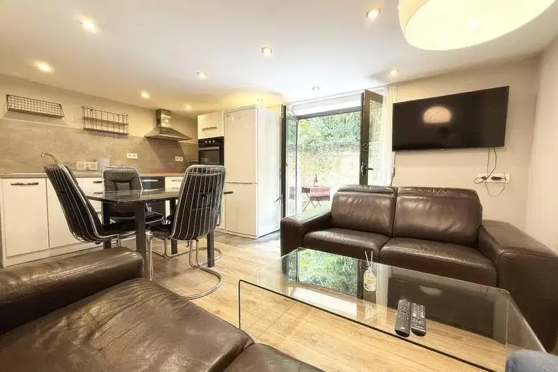 Two-room apartment with yard in Center, Sofia