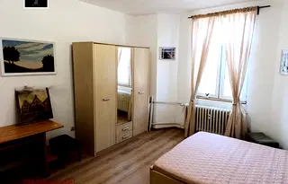 Двустаен апартамент в Център, пл. Орлов мост с южно изложение