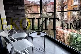Двустаен апартамент с тераса в Център, София