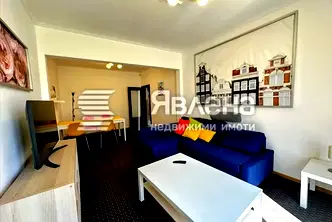 Двустаен апартамент в София, Център