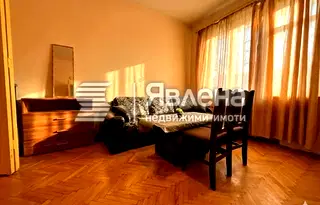 Двустаен апартамент с западно изложение в Център, София