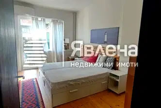Двустаен апартамент в София, Център