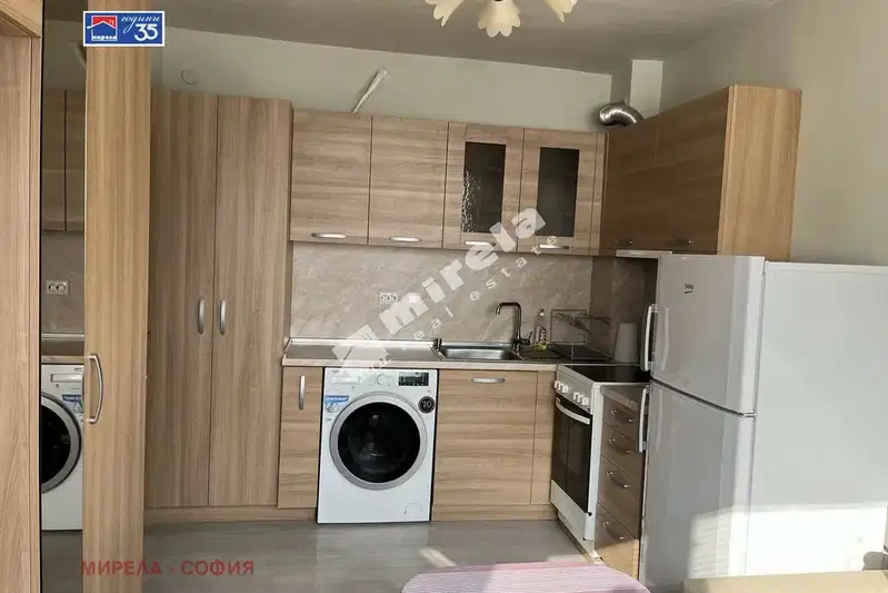 Two-room apartment in Sofia Centre with elevator