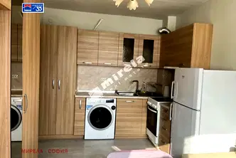 Двустаен апартамент в Център на София с асансьор