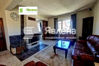 Двустаен апартамент в София, Център