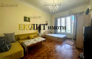 Двустаен апартамент в София, Център
