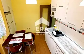 Двустаен апартамент с две тераси в Център, София