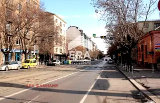Двустаен апартамент с тераса в Център, София