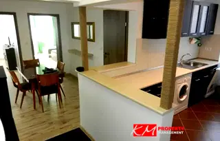Просторен 3-стаен апартамент в Център, София с тераса