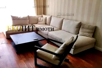 3-стаен апартамент в Център с две тераси