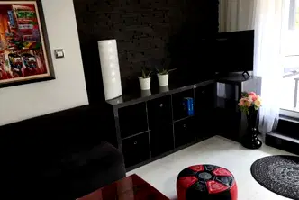Тристаен апартамент с две тераси в Център, София