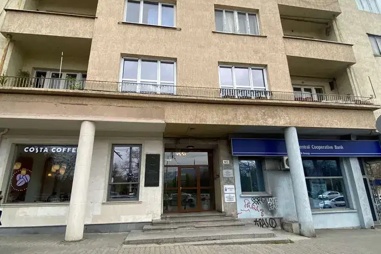 3-bedroom apartment in Sofiya, Centyr