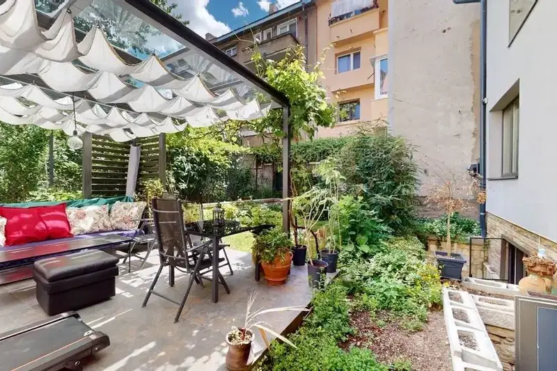 3-bedroom apartment in Sofiya, Centyr