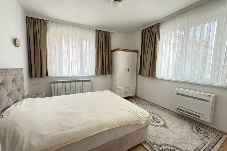 3-bedroom apartment in Sofiya, Centyr