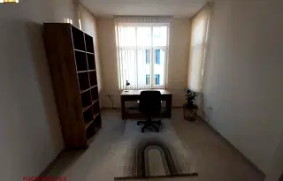 Тристаен апартамент с еркер в Център, ул. Вашингтон