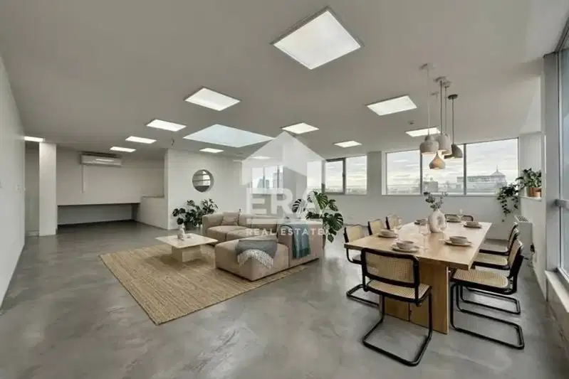 3-bedroom apartment in Sofiya, Centyr