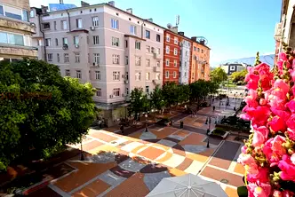 Тристаен апартамент в Център, бул. Витоша с асансьор