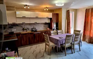 Тристаен апартамент с тераса в Център, София, ул. Софроний Врачански