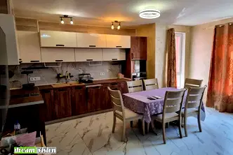 Тристаен апартамент с тераса в Център, София, ул. Софроний Врачански