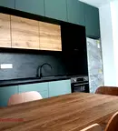 Тристаен апартамент в Център, София с паркоместа и двор