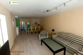 Тристаен апартамент в София, Център