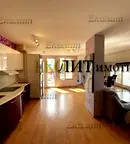 Просторен 3-стаен апартамент с две тераси в Център, София