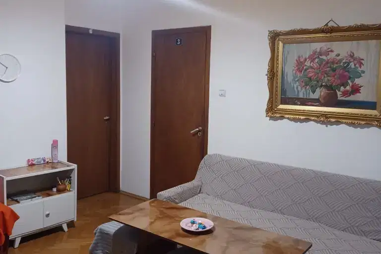 3-bedroom apartment in Sofiya, Centyr
