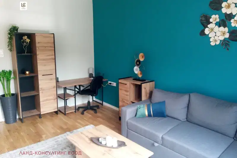 3-bedroom apartment in Sofiya, Centyr