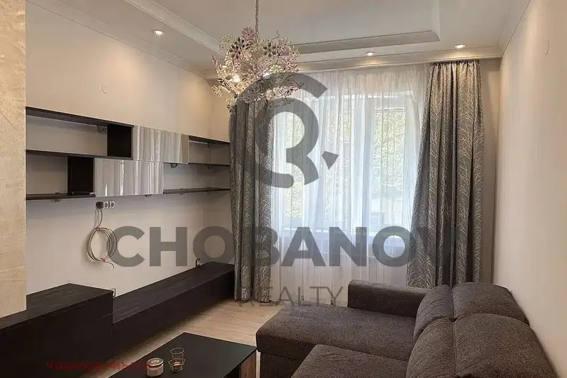 4-bedroom apartment in Sofiya, Centyr