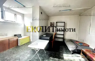 Обзаведено студио с дрешник в Център, София