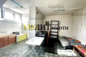 Обзаведено студио с дрешник в Център, София