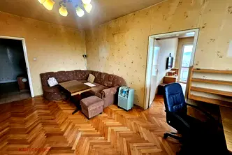Тристаен апартамент с две тераси в Дианабад, София