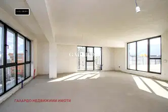 Просторен 3-стаен апартамент с тераси в Дианабад, София