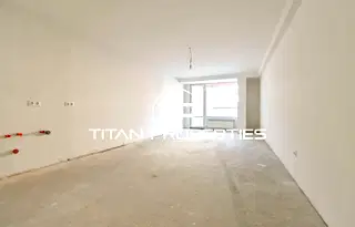 Тристаен апартамент с две тераси в Дианабад, София