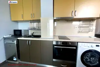 Двустаен апартамент с 2 тераси в Дианабад, София с панорамна гледка