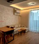 Тристаен апартамент в Дианабад с асансьор и охрана